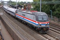 acs-64 in amtrak-ph3