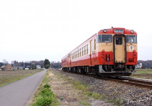 烏山線 キハ40 ツートン