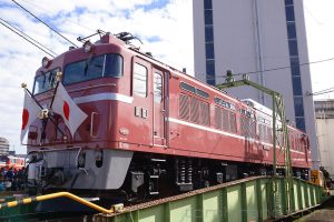 EF81 81 お召